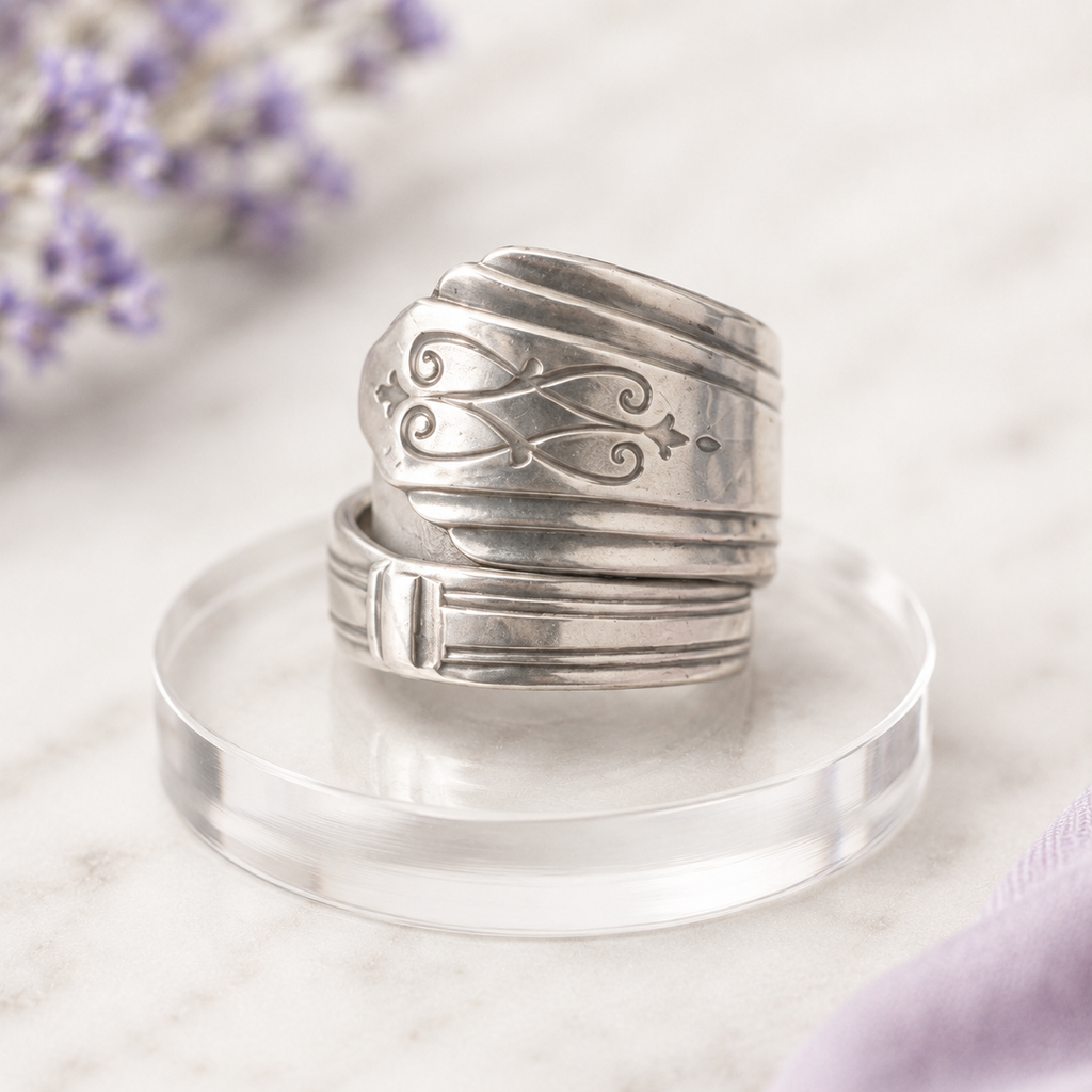 Vintage Queen Bess II Spoon Ring, 1946 Oneida Tudor Plate, Upcycled Silverware Ring, Floral Scroll Ring, Adjustable Statement Jewelry