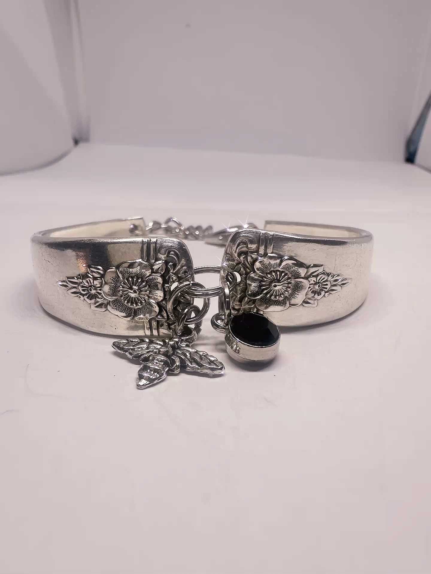 Handmade Vintage Floral Spoon Bracelet with Adjustable Chain, Bee Charm & Black Gem