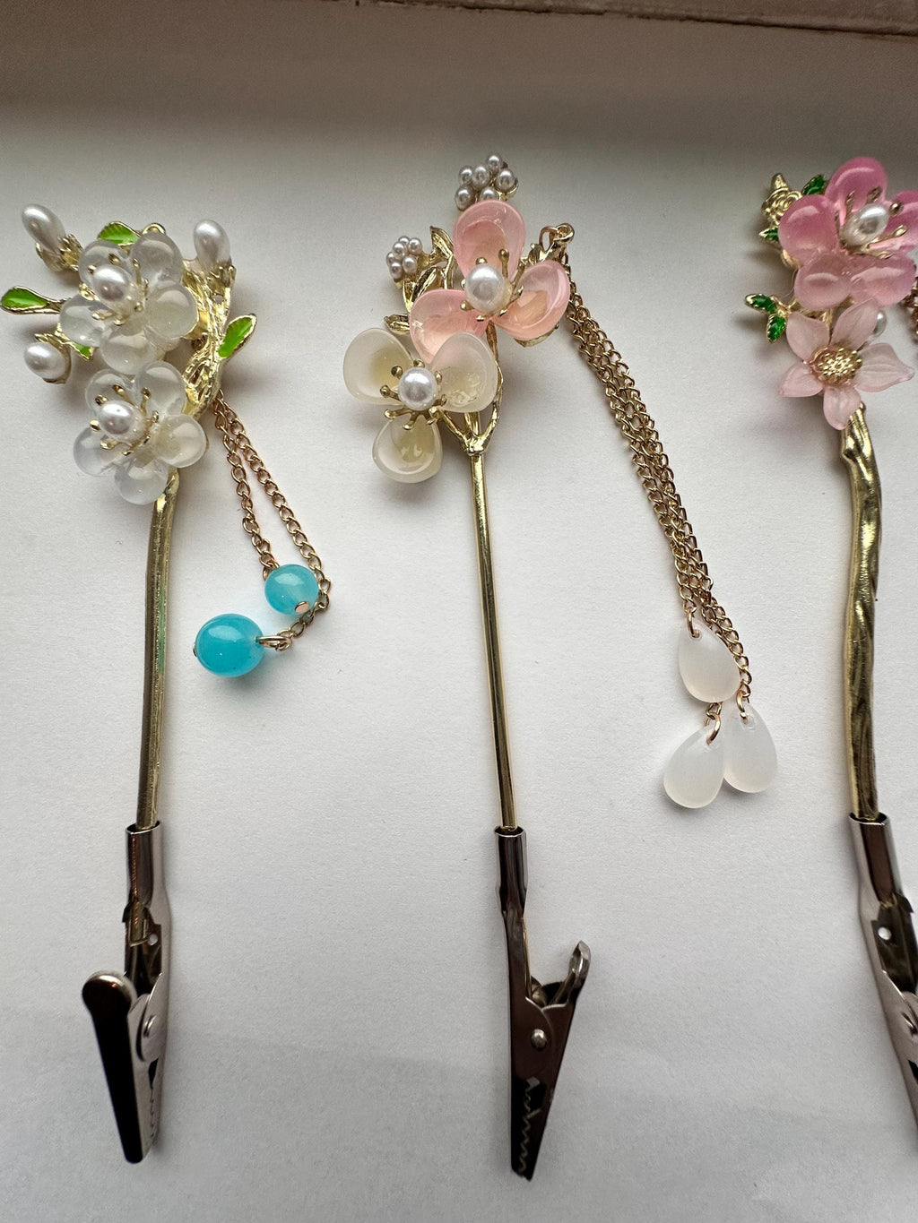Floral ATM Card Grabber Tool • Cherry Blossom & Pearl Card Clip