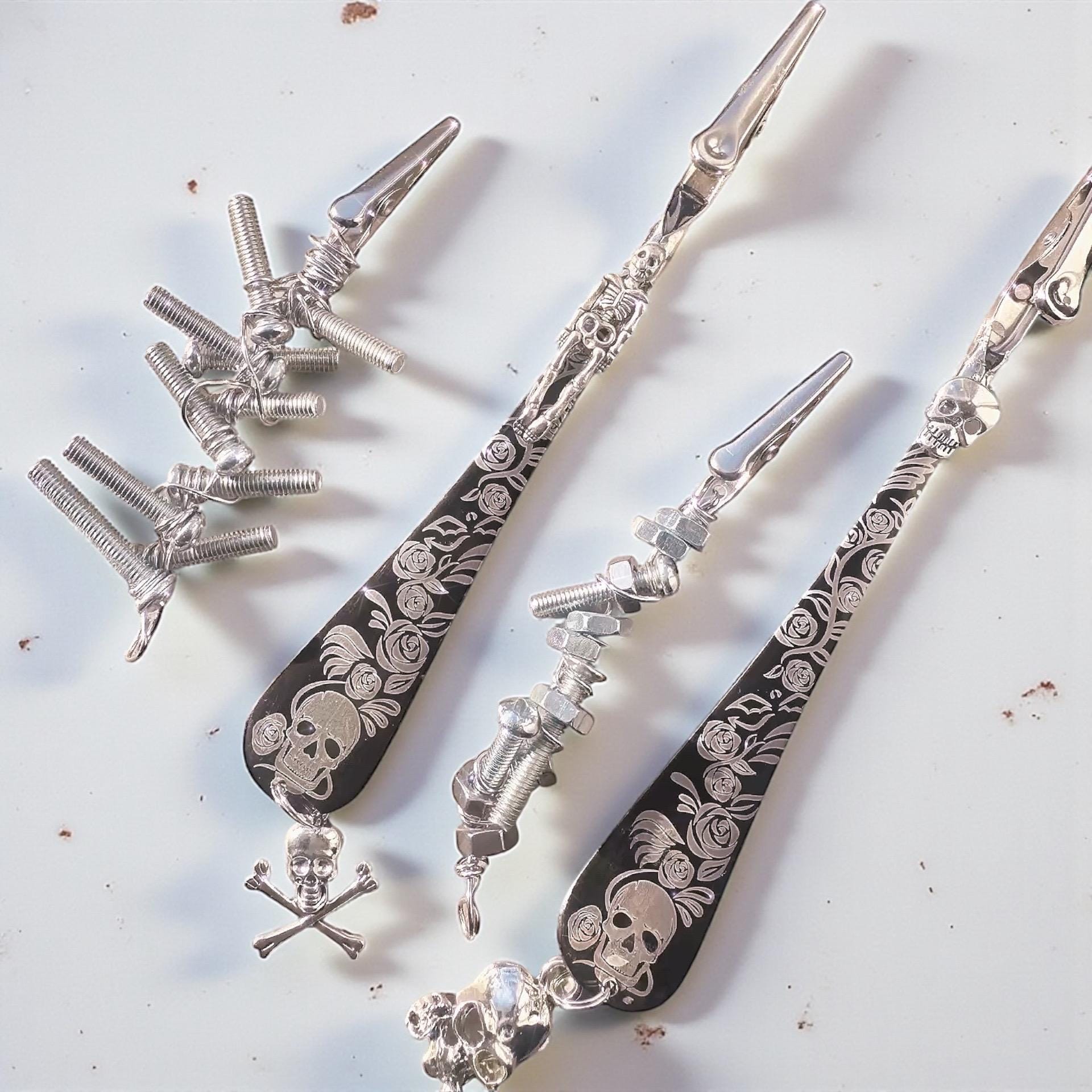 Skull and Roses ATM Card Clip – Upcycled Nuts and Bolts, Long Nail Helper
