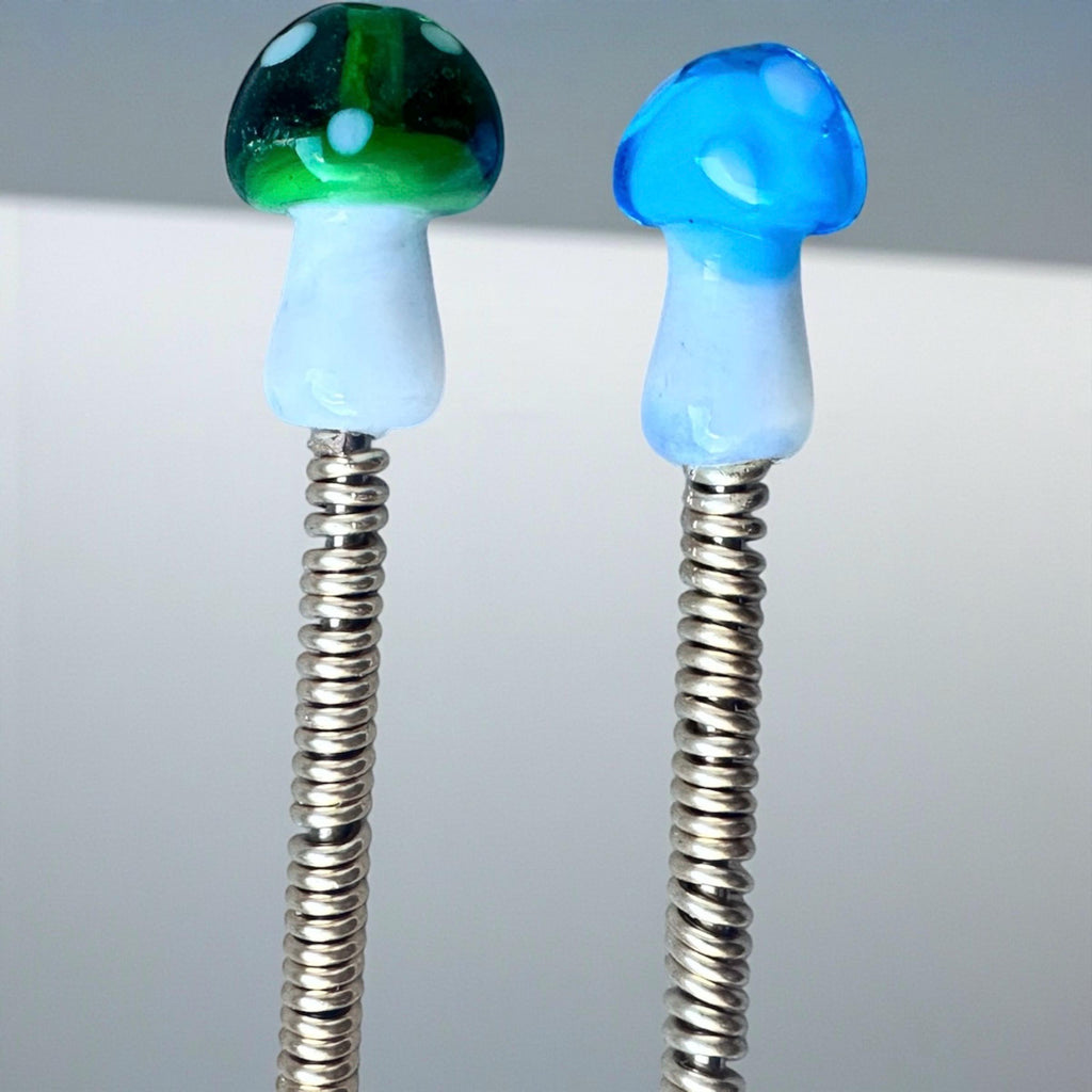 Wire Wrapped Mushroom Card Clip – Beaded ATM Grabber – Long Nail Helper