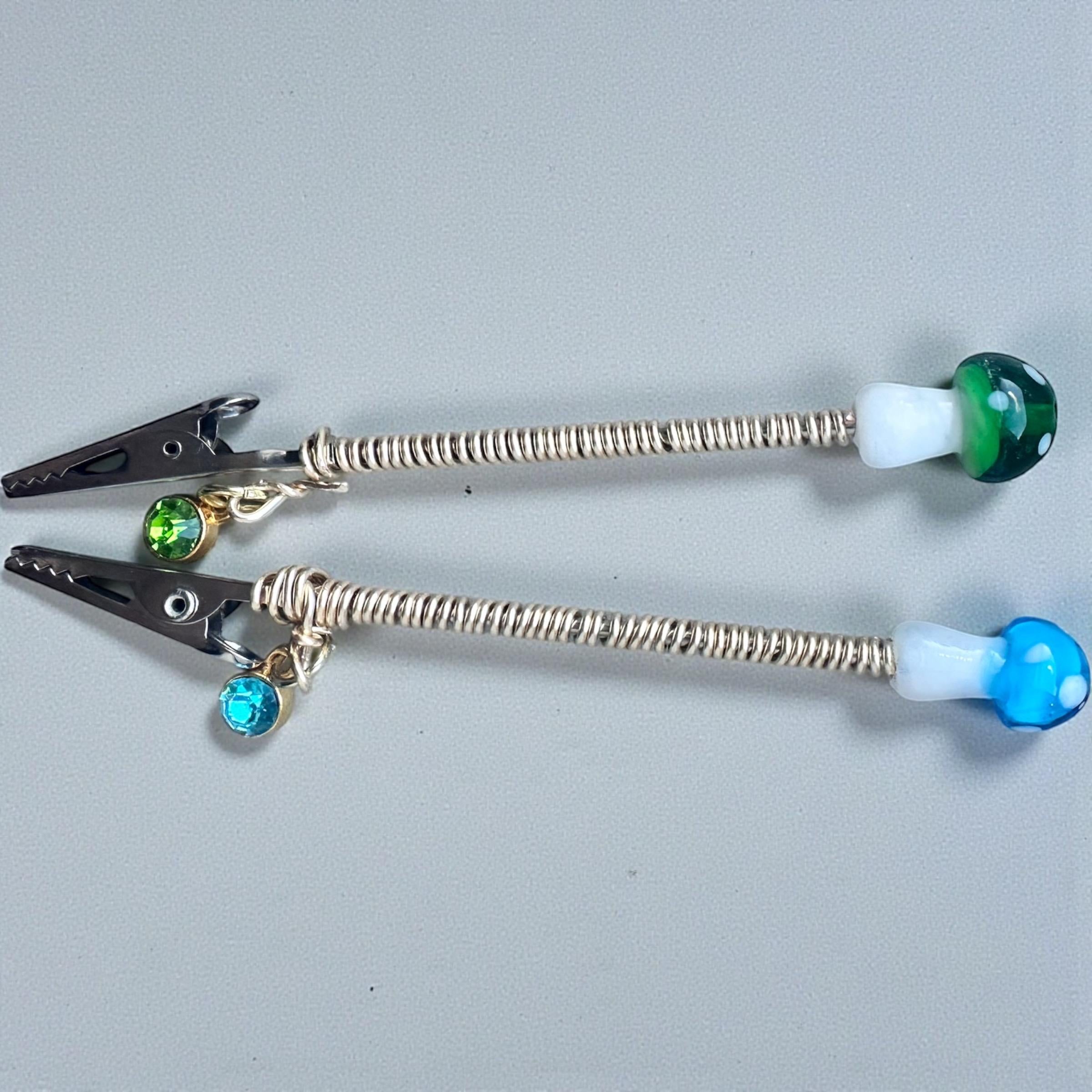 Wire Wrapped Mushroom Card Clip – Beaded ATM Grabber – Long Nail Helper