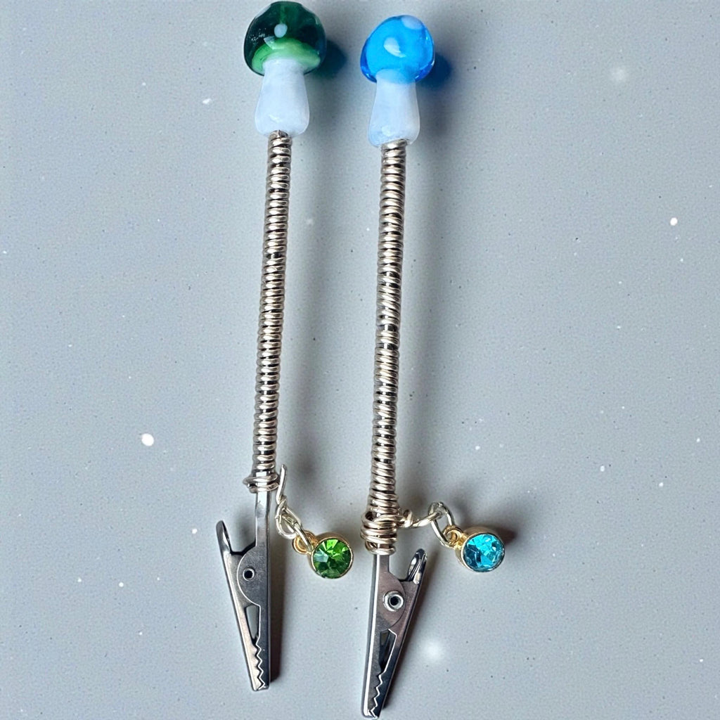 Wire Wrapped Mushroom Card Clip – Beaded ATM Grabber – Long Nail Helper