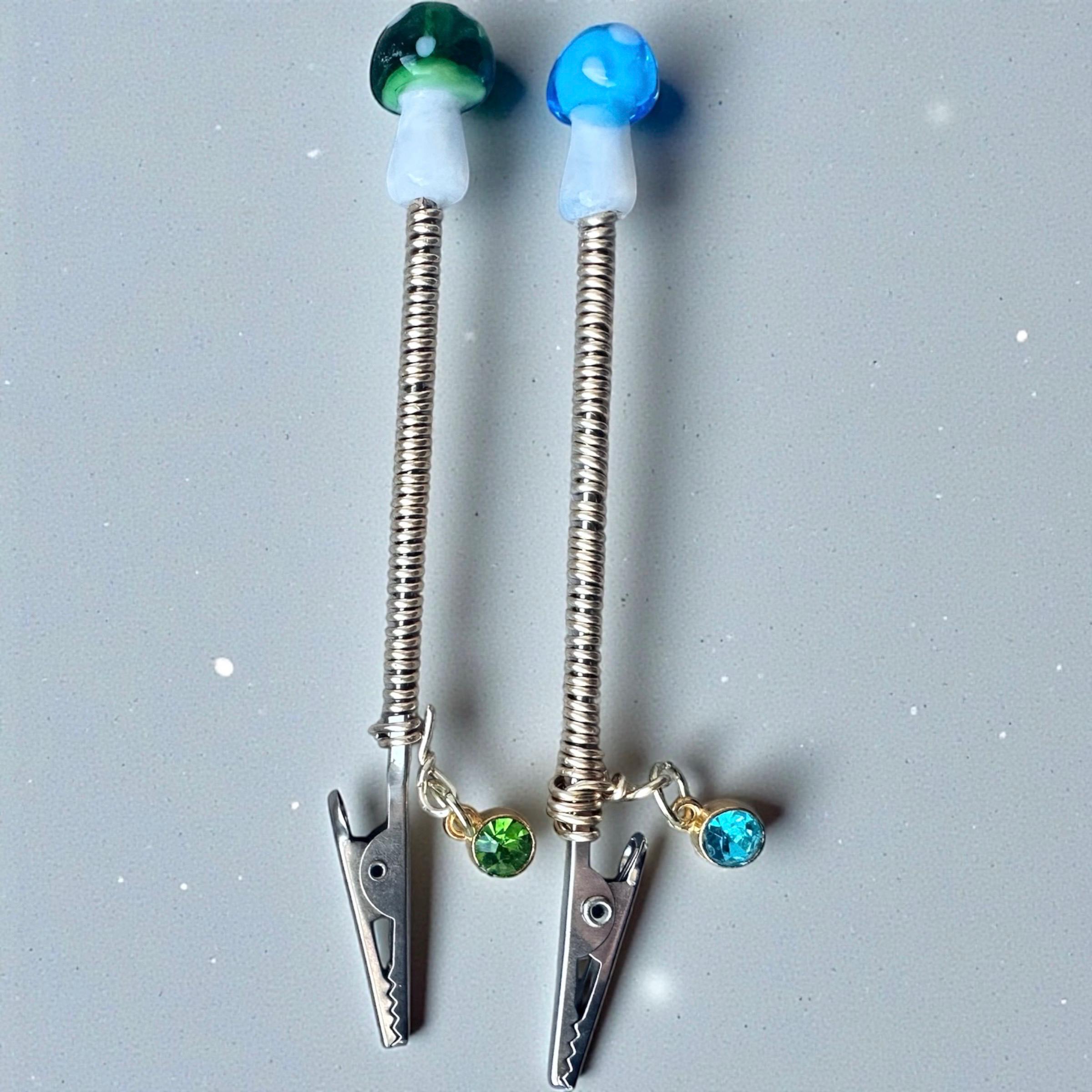 Wire Wrapped Mushroom Card Clip – Beaded ATM Grabber – Long Nail Helper