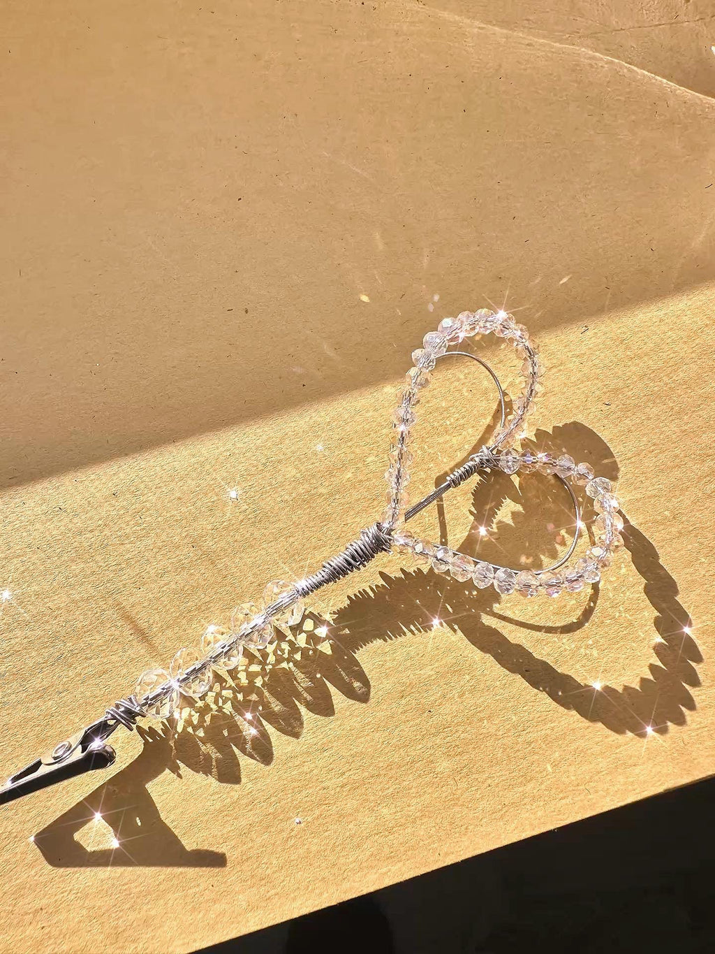 Crystal Heart ATM Card Grabber  – Bracelet Helper for Long Nails – Guitarist Accessory Guitar String Gift for Music Lovers –