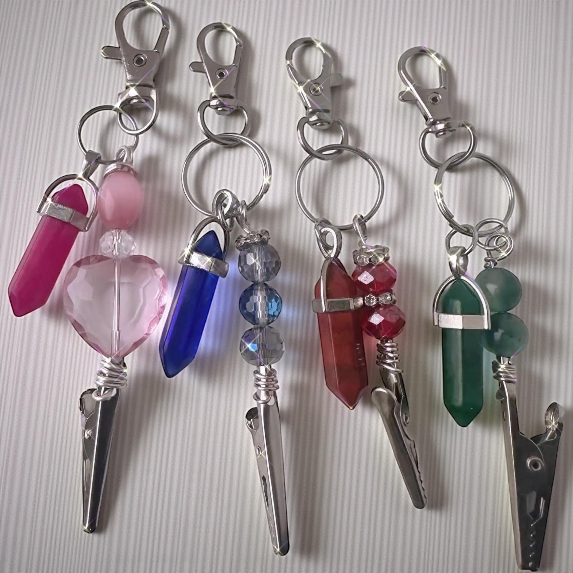 Crystal Point ATM Card Clip – Long Nail Helper, Bracelet Fastener