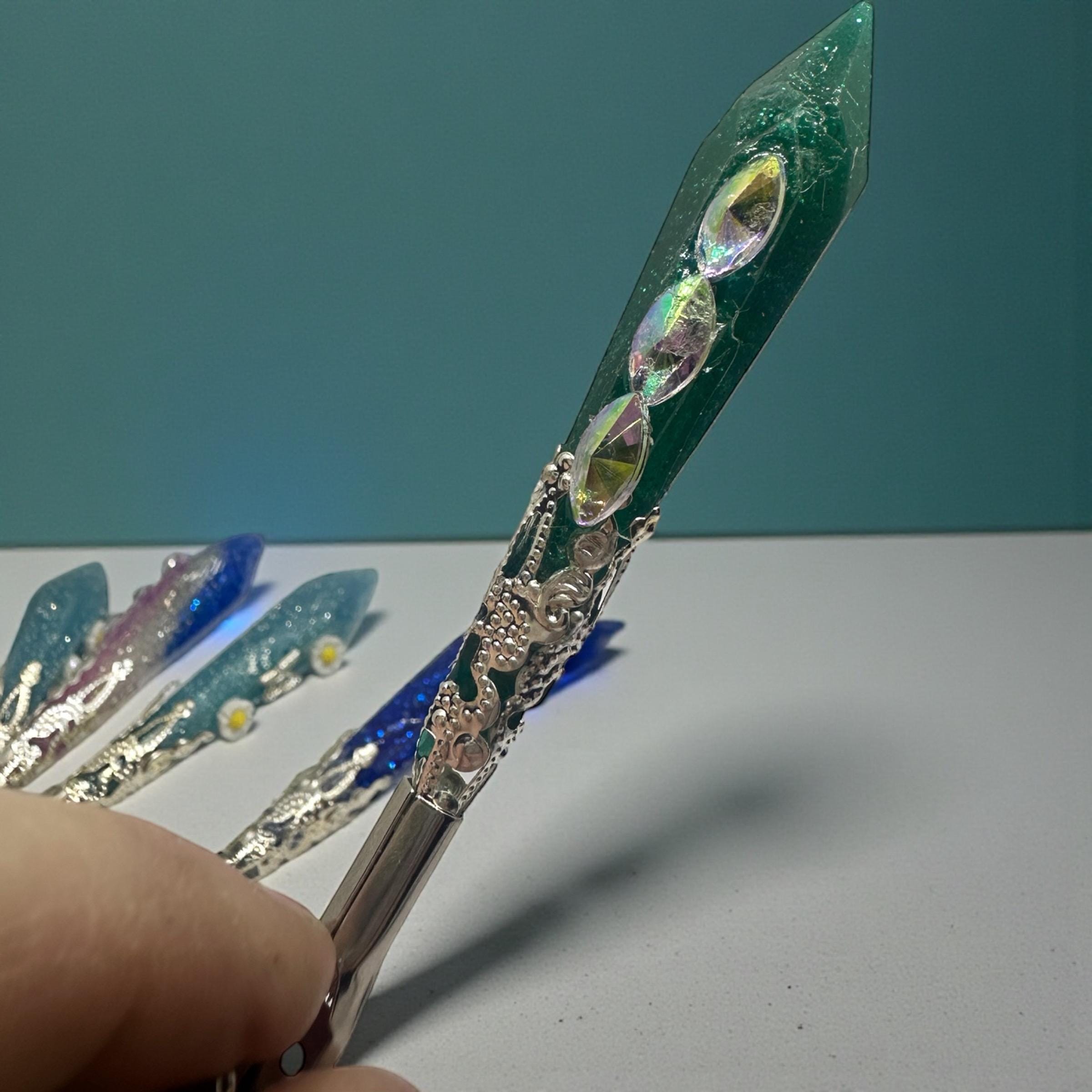 Resin ATM Card Clip – Long Nail Helper, Bracelet Tool