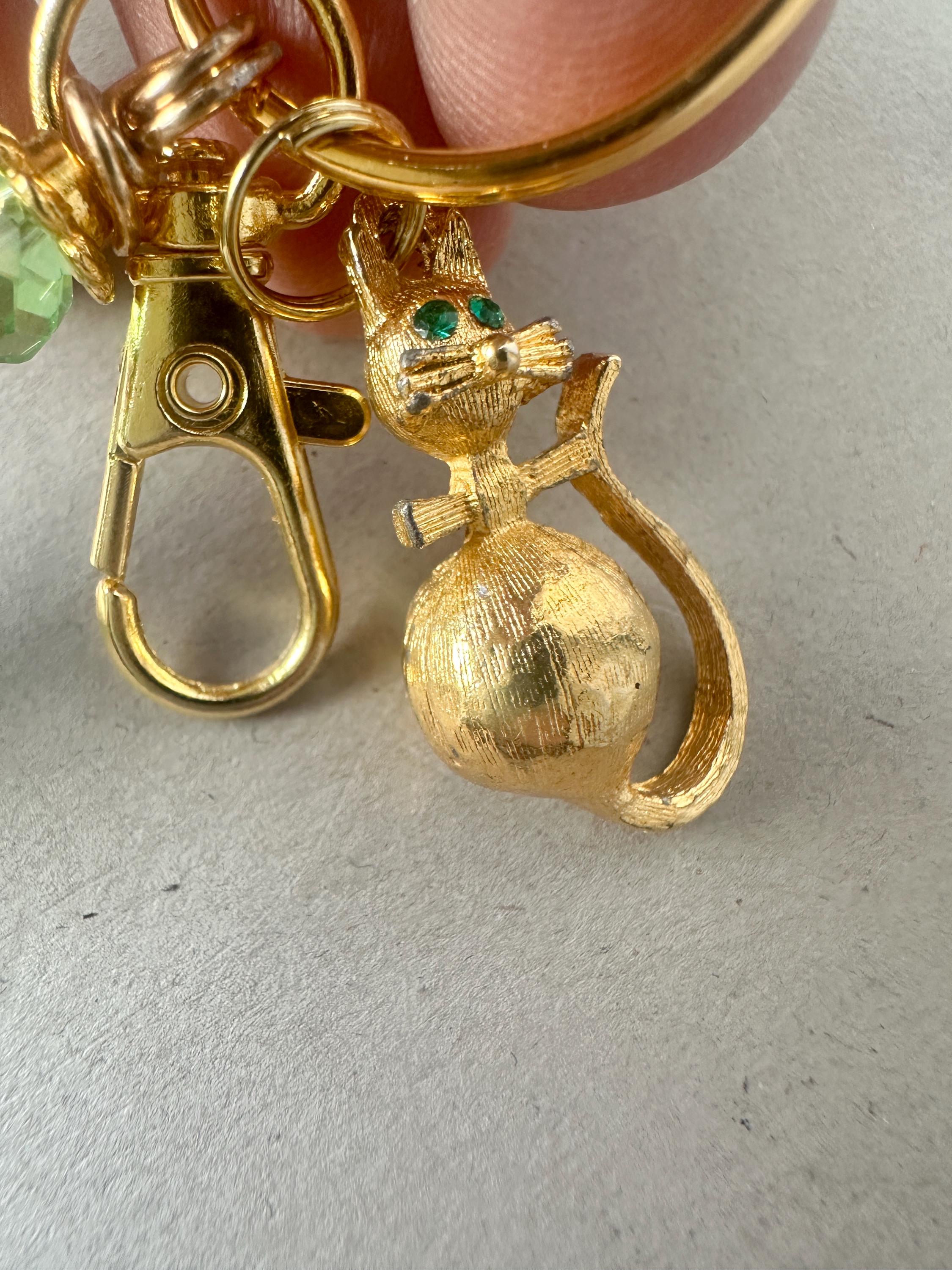 Handmade Cat Charm ATM Card Clip, Green Crystal Beaded Keychain Helper