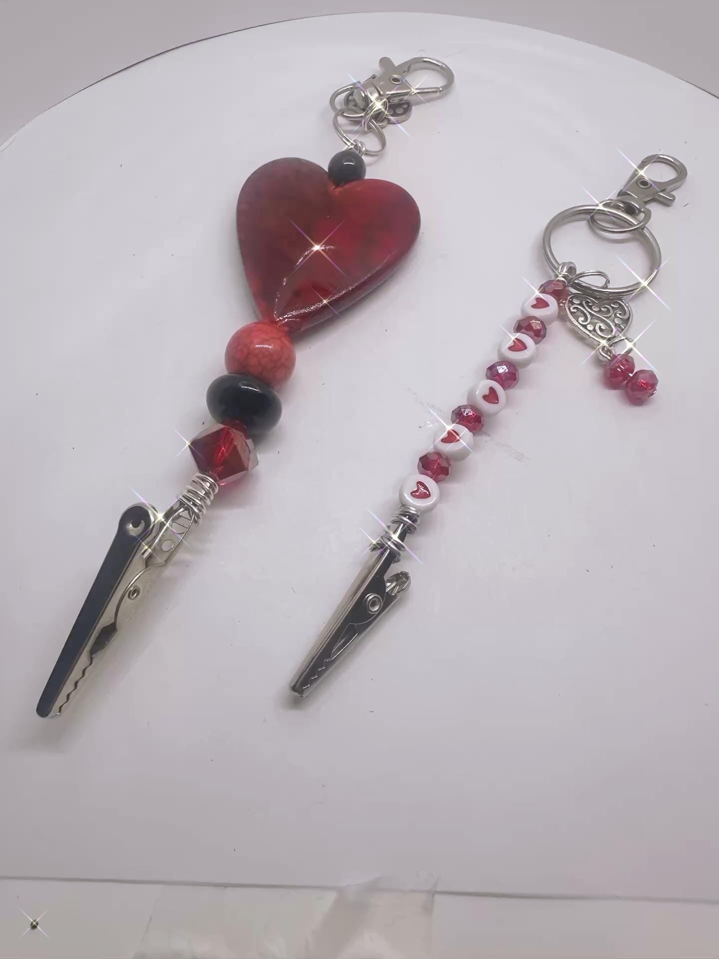 Handmade Beaded ATM Card Clip Set, Long Nail Card Grabber, Valentine's Gift This looks cute but it’s actually useful.