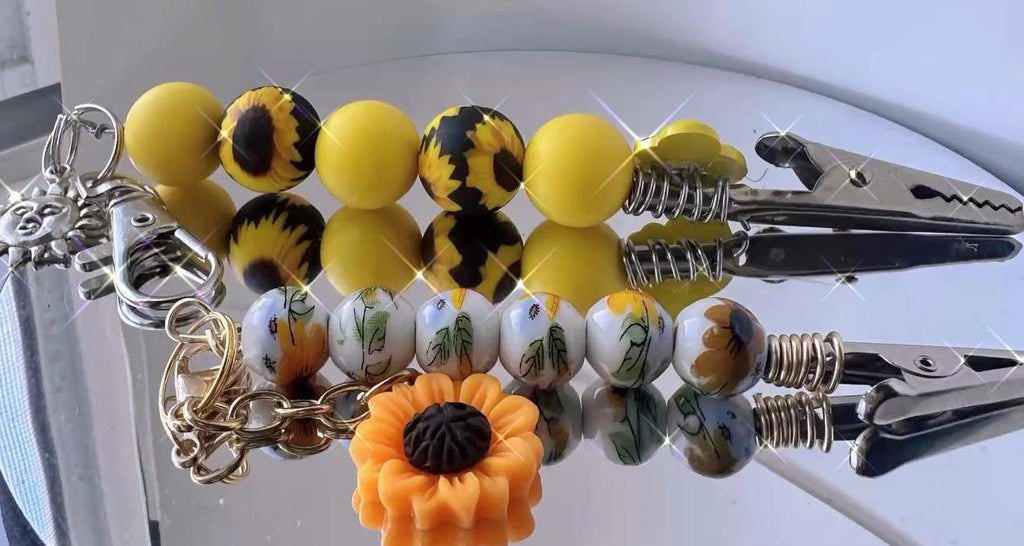 Sunflower ATM Card Clip – Long Nail Helper – Beaded Bracelet Tool