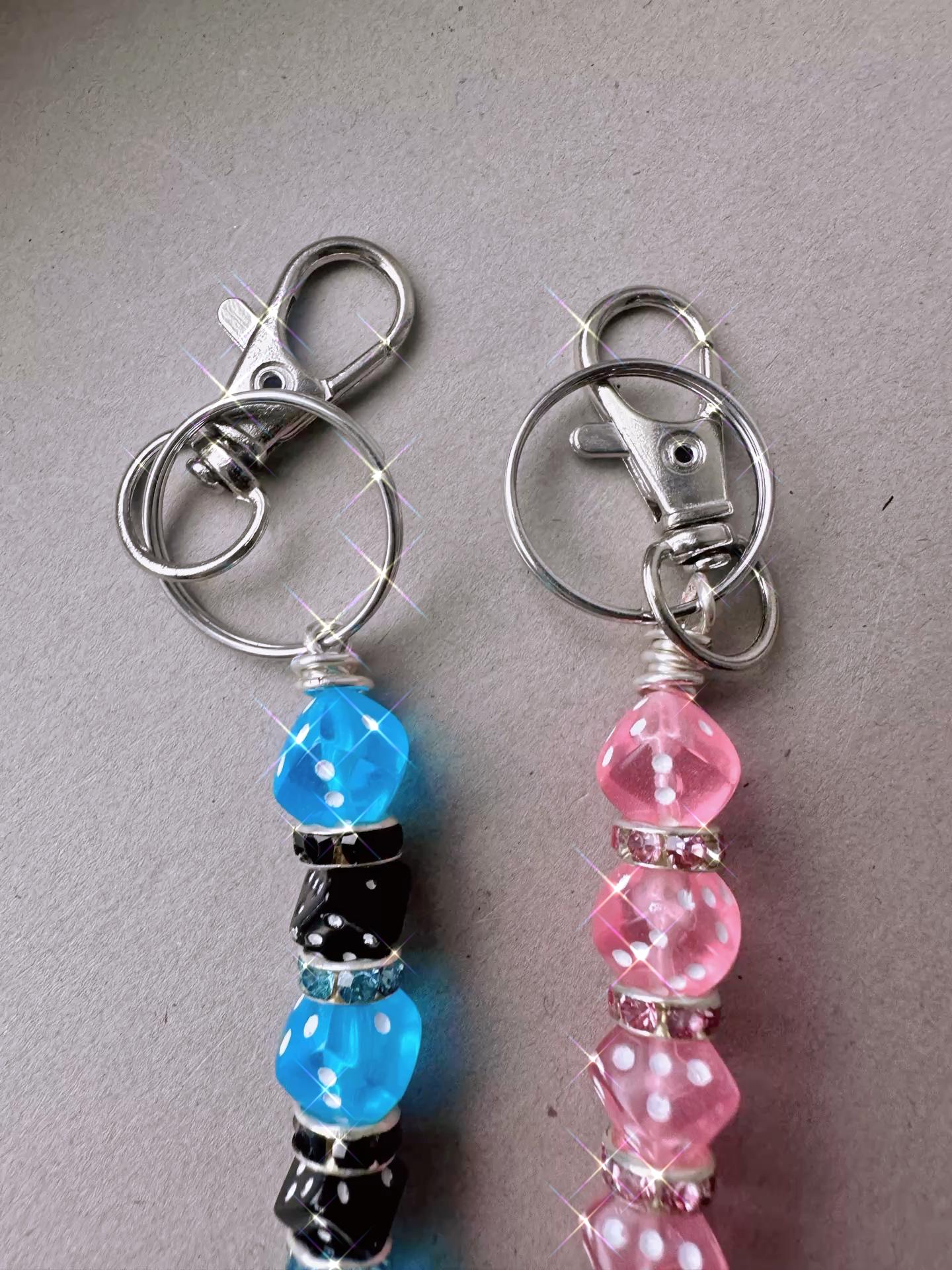 Dice Beaded Card Grabber Keychain | Long Nail Helper