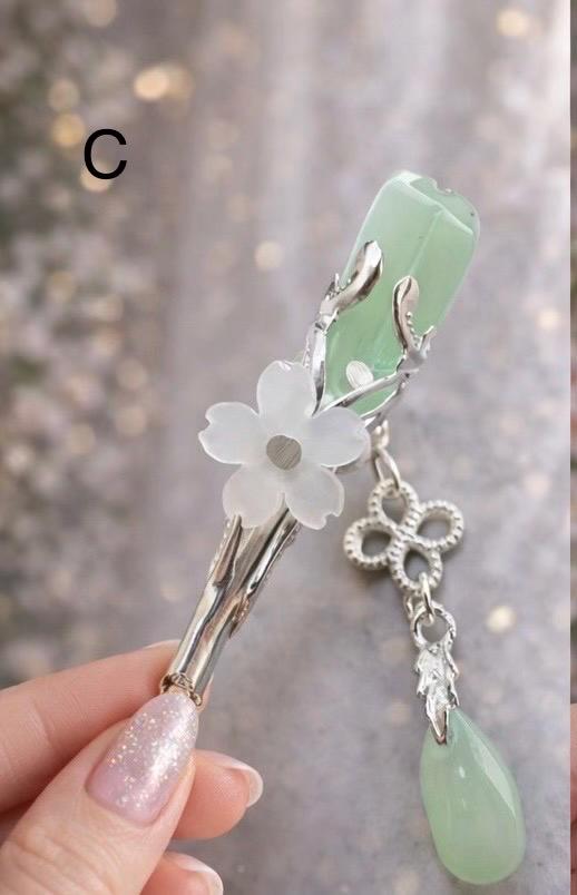 ATM Card Grabber | Green Aventurine  Long Nail Helper Tool | Purse Accessory