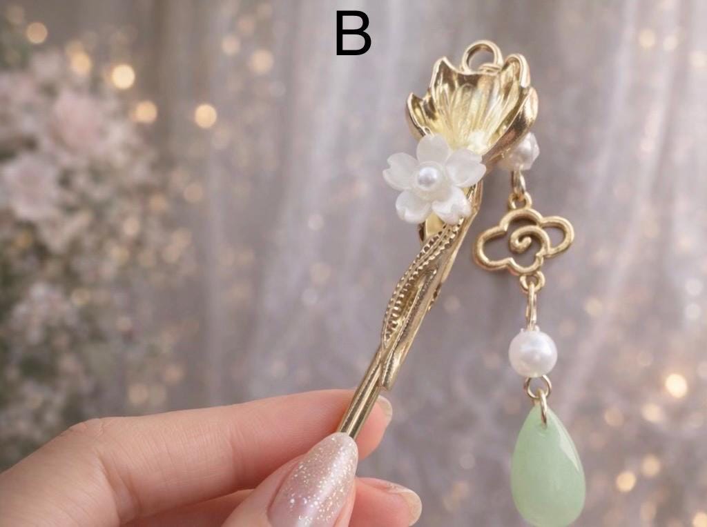 ATM Card Grabber | Green Aventurine  Long Nail Helper Tool | Purse Accessory