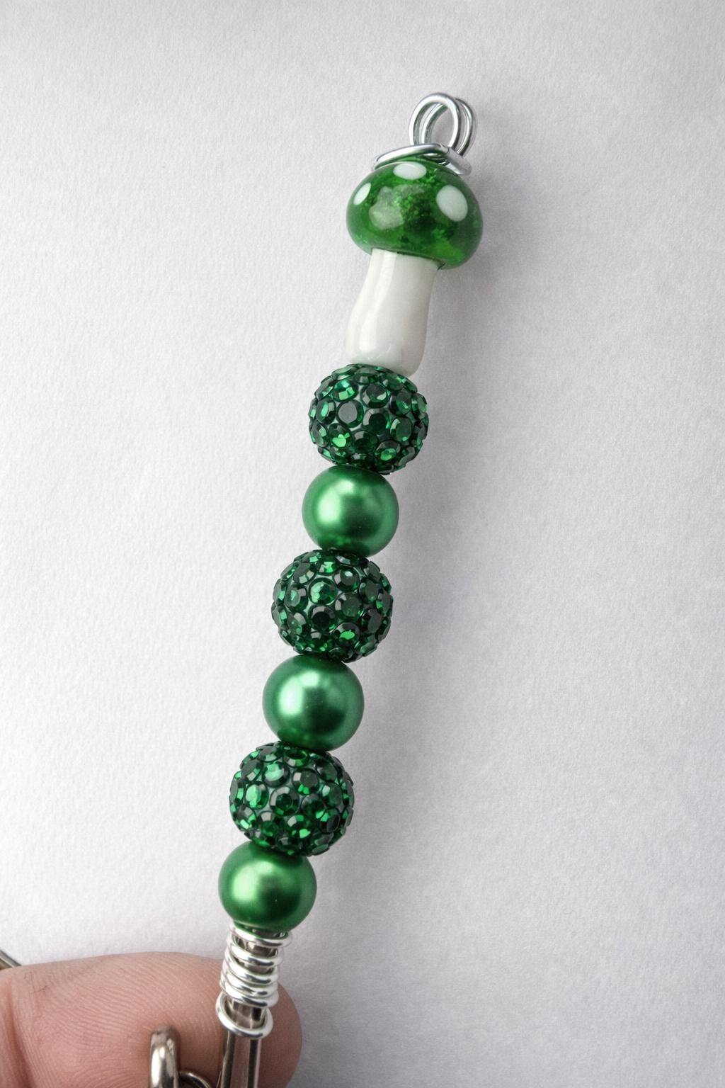 Handmade Mushroom ATM Card Clip – Rhinestone Beaded Bracelet Helper Tool