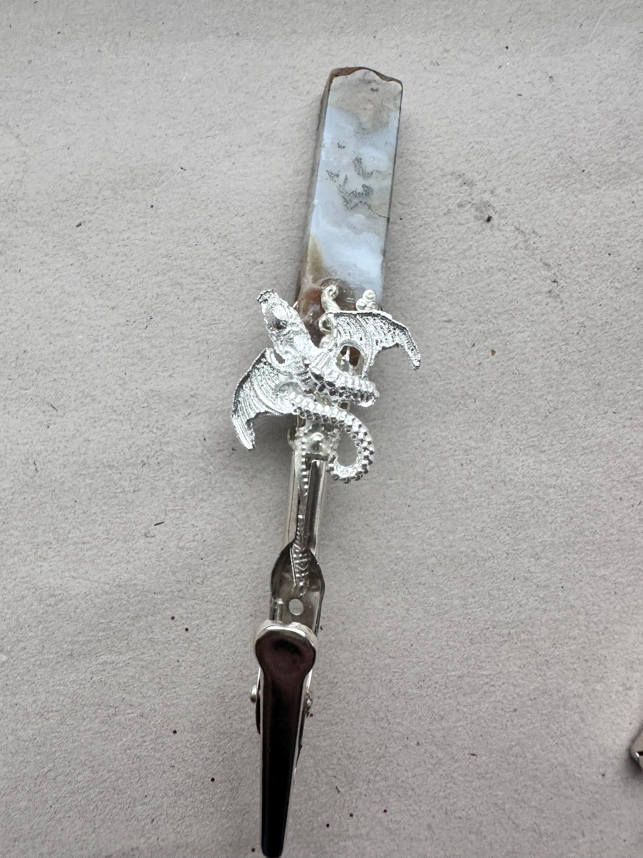Dragon Crystal Card Clip – Bracelet Helper, Long Nail Tool, Gemstone Keychain Grabber