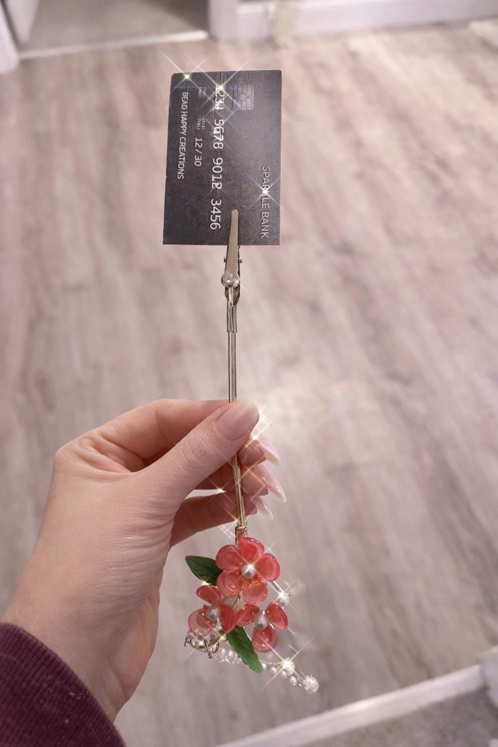 Floral ATM Card Clip Bracelet Helper – Beaded Keychain Tool for Long Nails