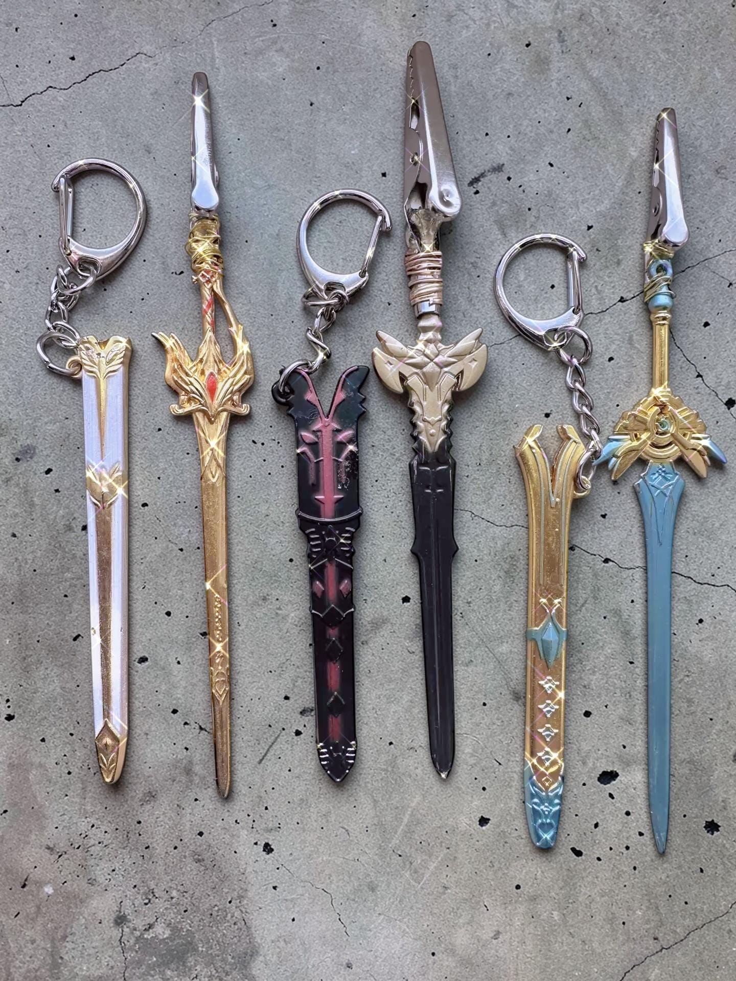 Handmade Fantasy Sword ATM Card Clip Keychain, Long Nail Helper, Gamer Accessory