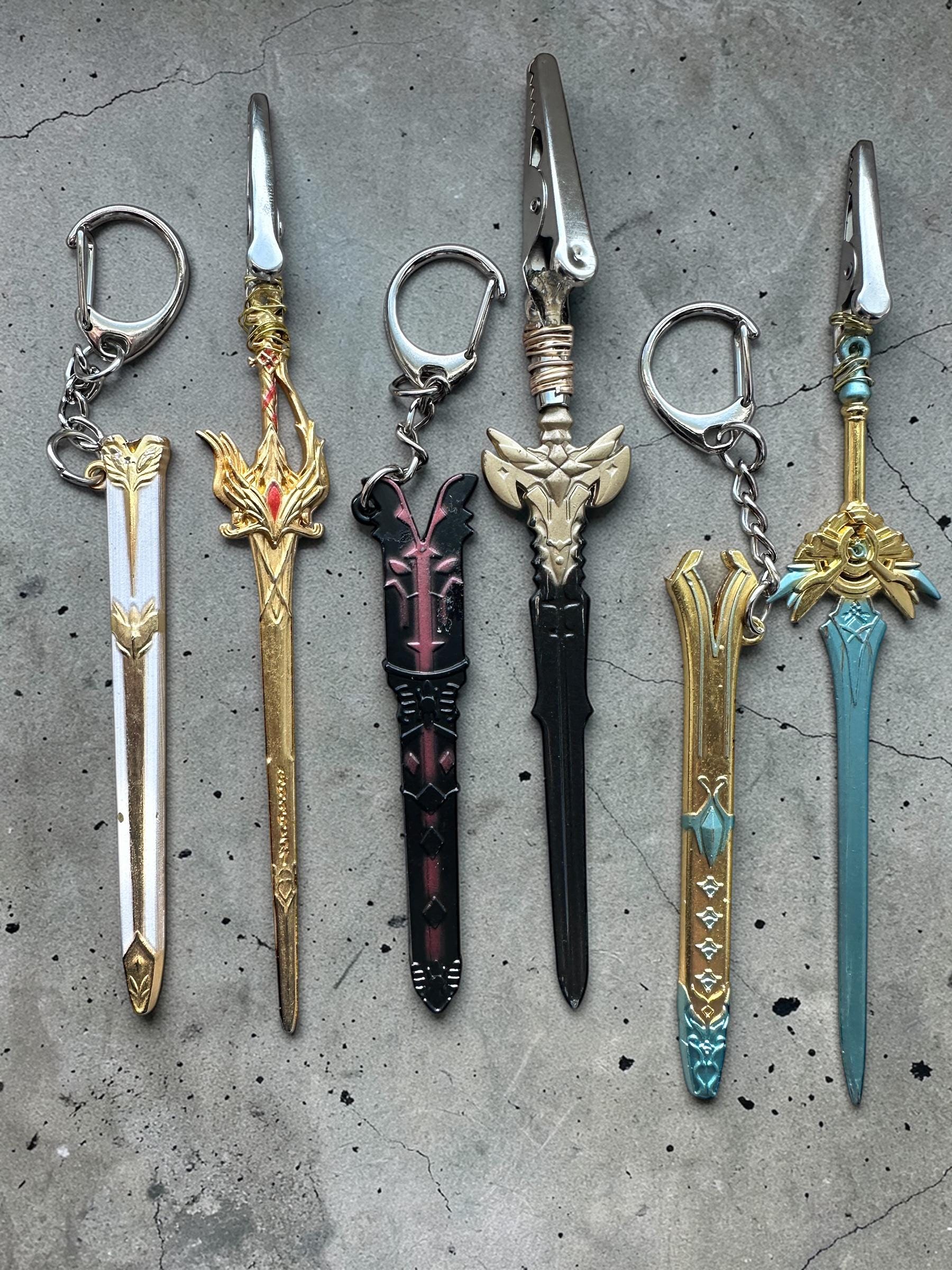 Handmade Fantasy Sword ATM Card Clip Keychain, Long Nail Helper, Gamer Accessory