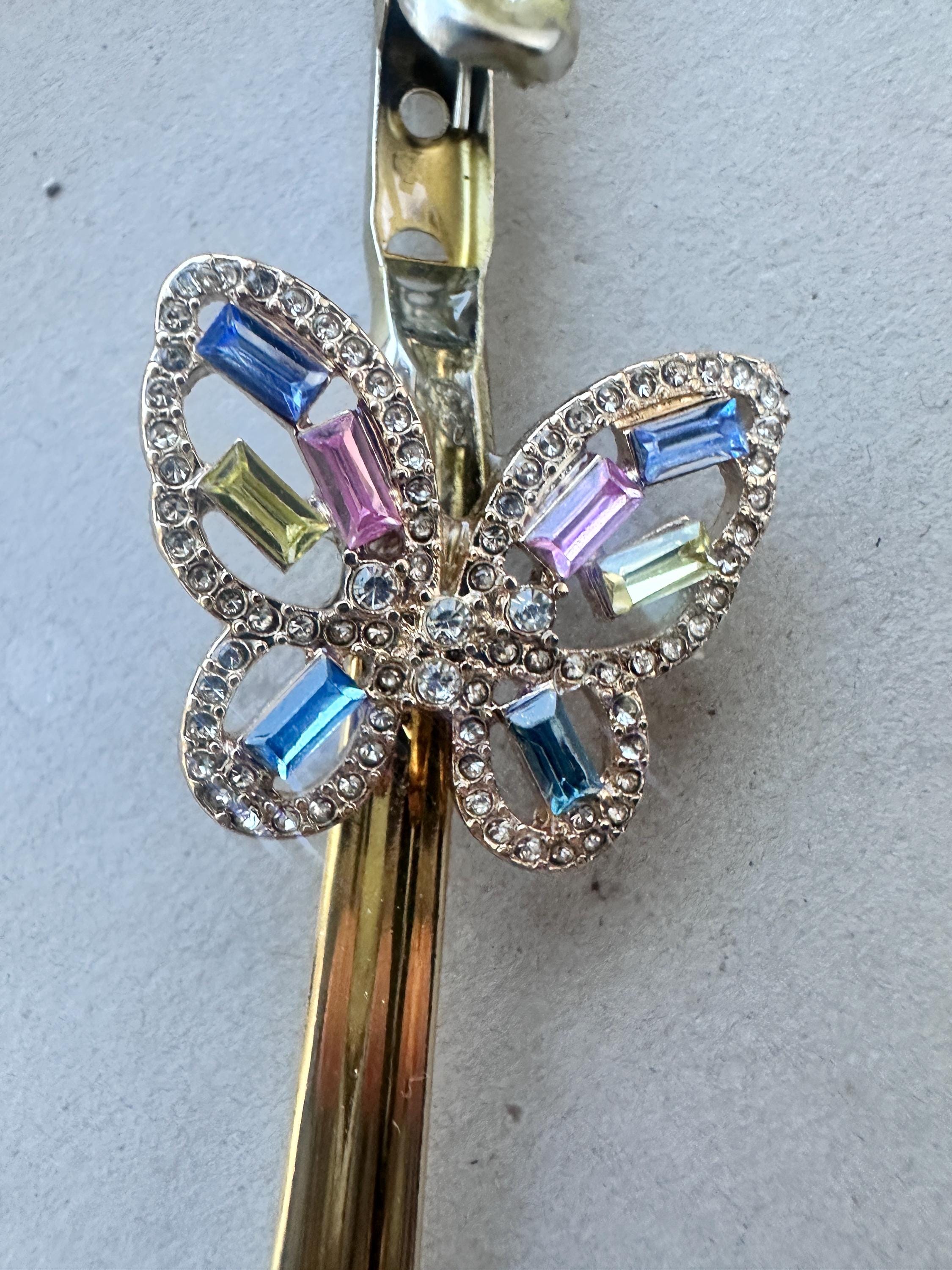 Butterfly Crystal ATM Card Clip – Long Nail Helper & Bracelet Fastener – Gold Sparkle Hand Tool
