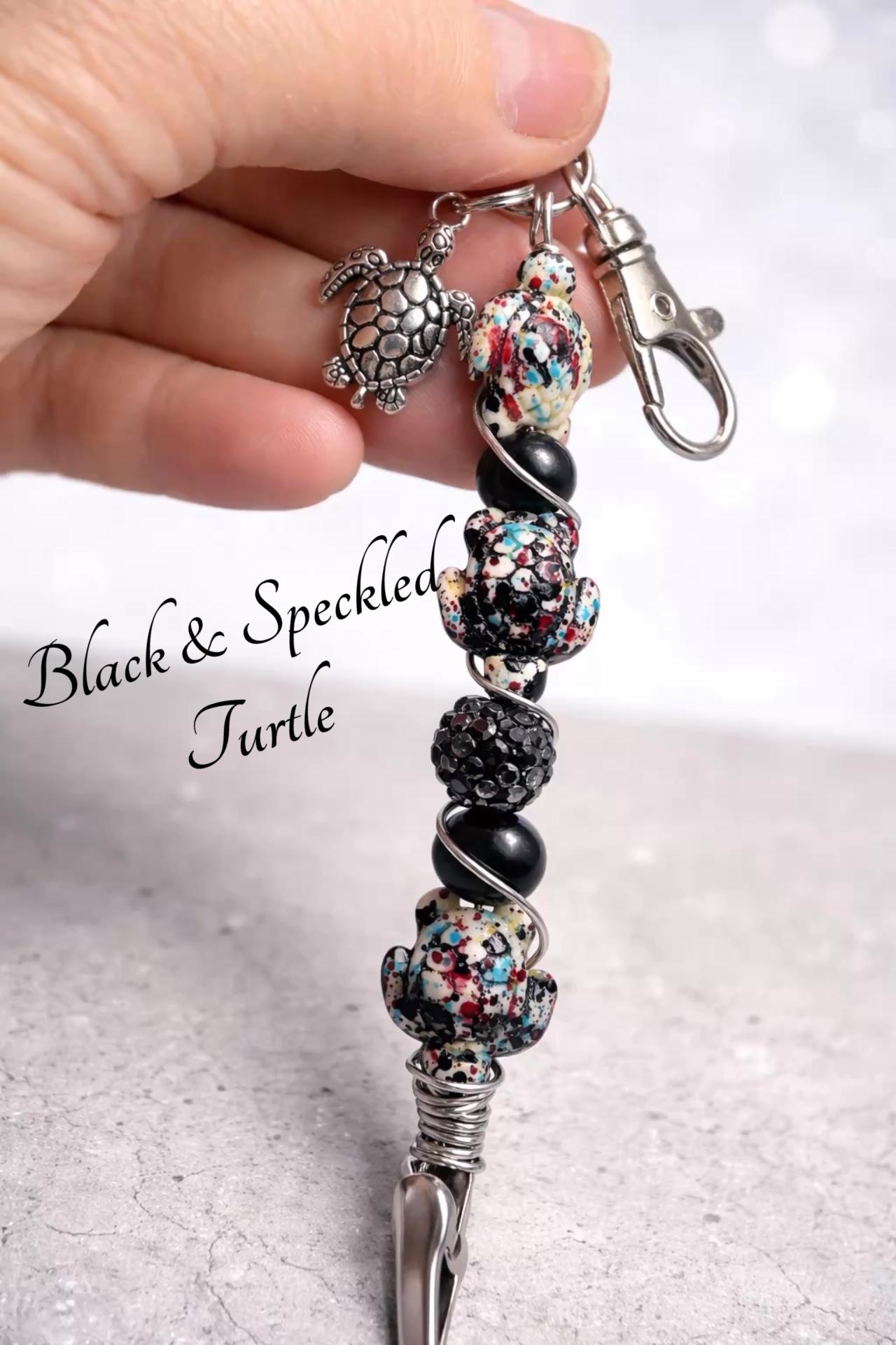 Handmade Turtle Beaded Bracelet Helper, ATM Card Clip, Purse Charm Keychain